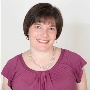 Meet your Posher, Dina